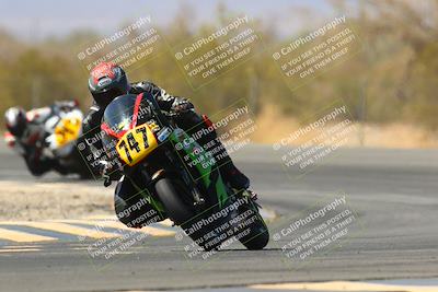 media/Apr-17-2022-CVMA (Sun) [[f474cfa795]]/Race 14 500 Supersport-350 Supersport (Holeshot)/